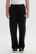 Pantalón Buzo Hombre Calce Recto Negro