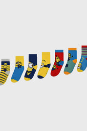 Pack de siete calcetines para niño con estampados de Minions en tonos amarillo azul y rojo con diseños variados y coloridos
