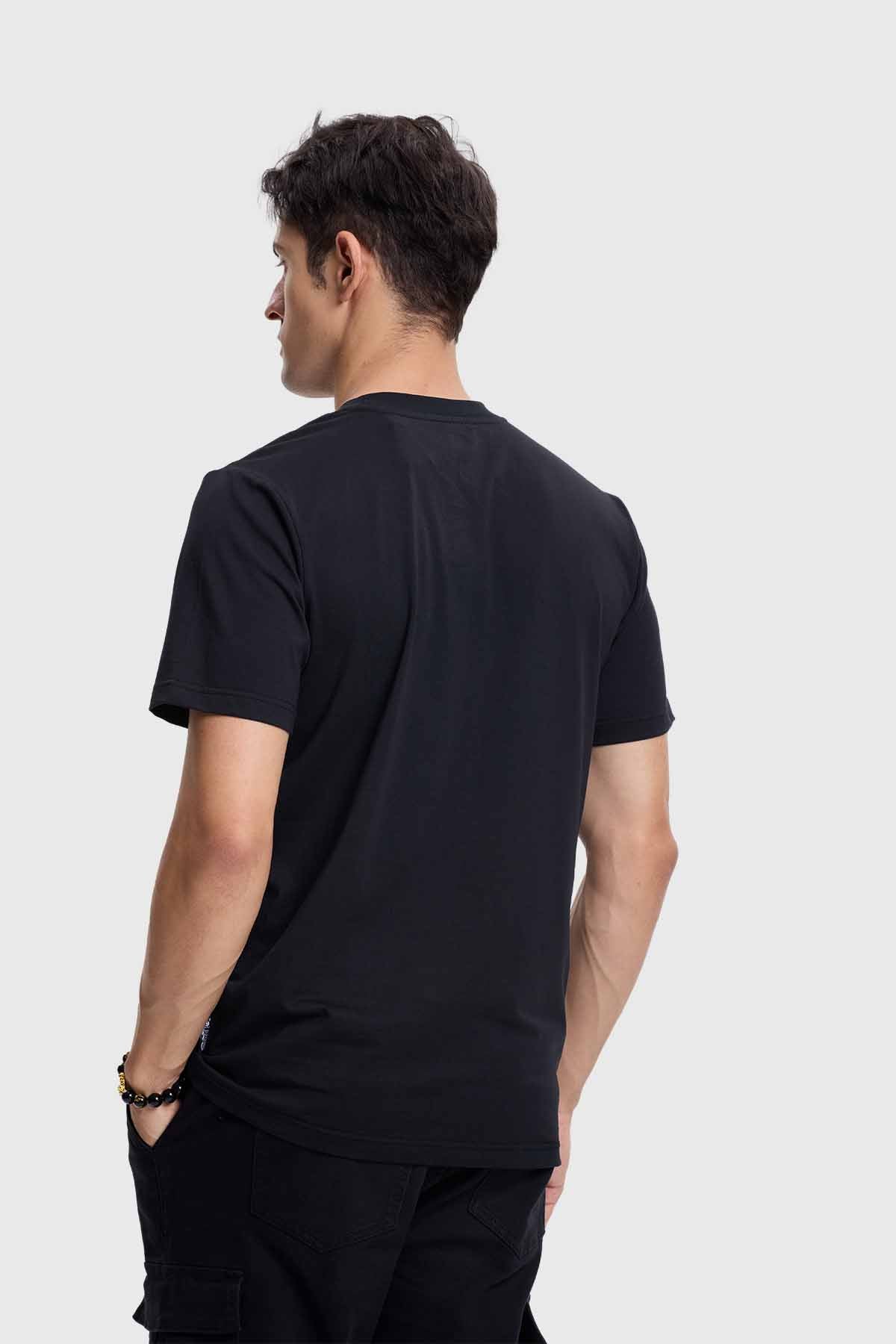 Polera Hombre One Piece Negro Io