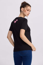 Polera Mujer Helga Negro con diseño Hey Arnold
