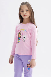 Polera salmón para niña con Gabby's Dollhouse al frente y texto Way to grow en letras coloridas