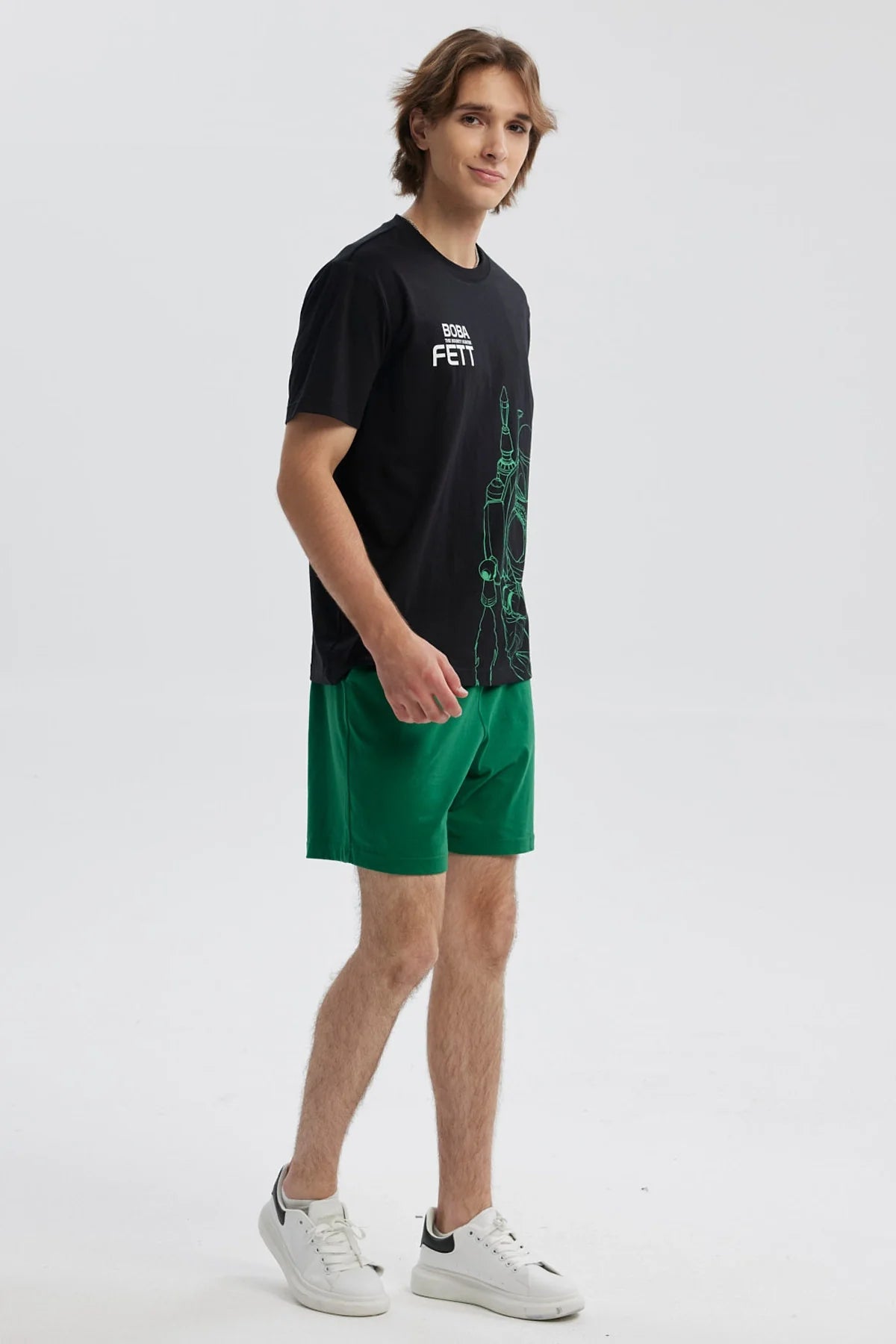 Pijama hombre Star Wars verde con camiseta negra de Boba Fett y pantalón corto verde