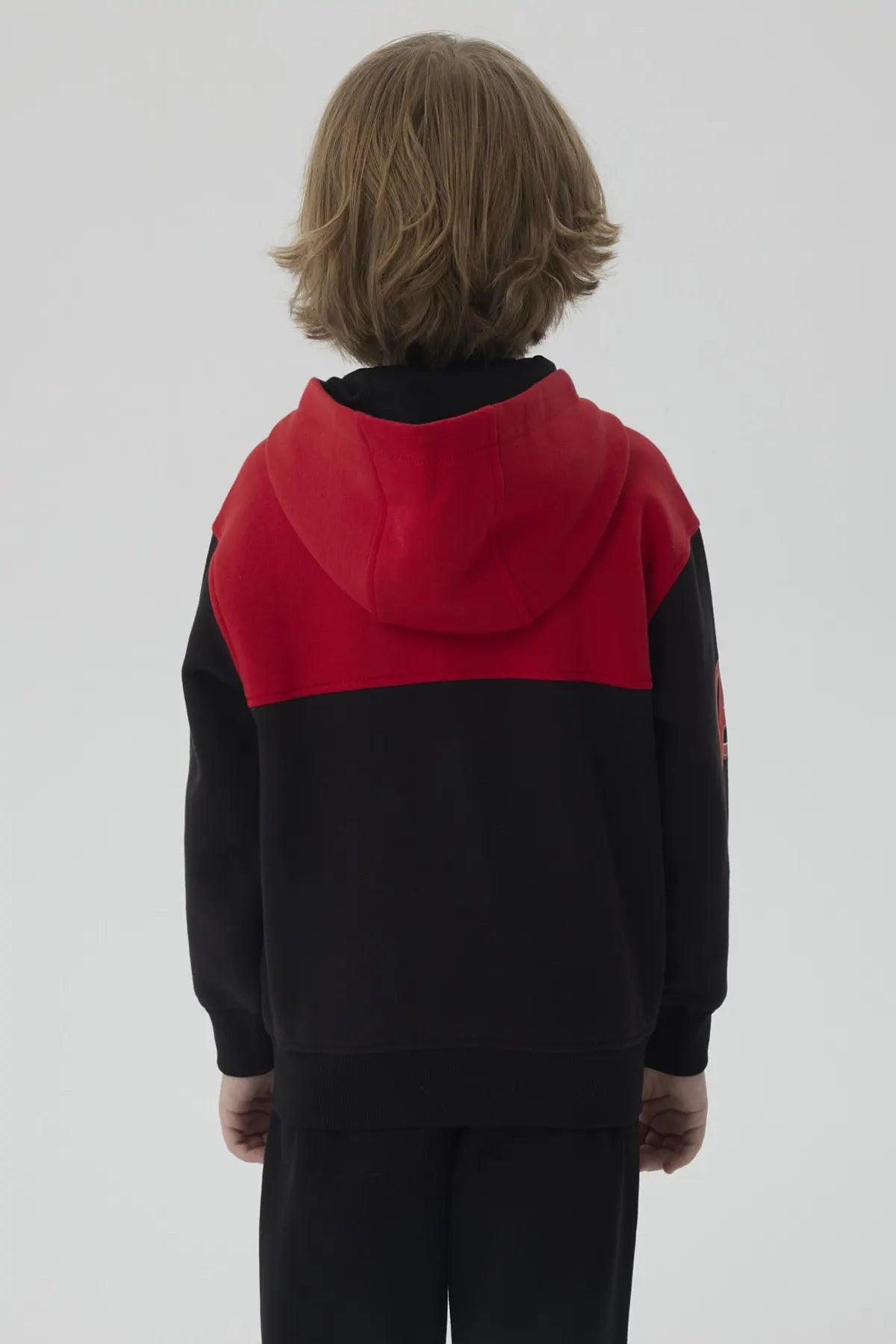 Polerón Niño Avengers Negro