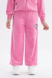 Pantalón buzo rosa niña con Hello Kitty pequeña en la pierna derecha estilo dibujo animado