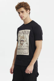 Polera negra de hombre con estampa grande de Monkey D. Luffy de One Piece estilo cartel WANTED al frente