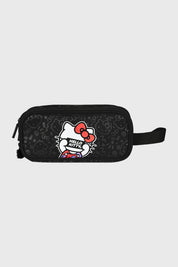 Estuche unisex negro con diseño de Hello Kitty al frente con fondo de símbolos pequeños estilo graffiti