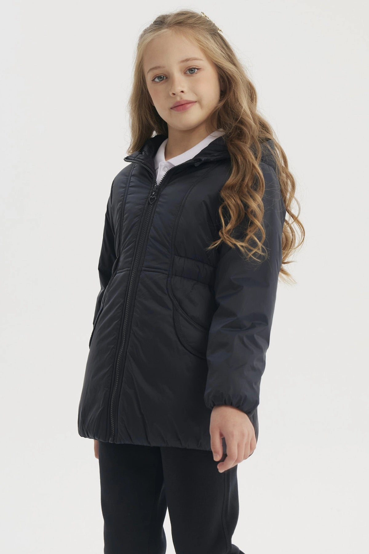 Parka unisex larga azul marino con polar y cierre frontal lisa sin estampa