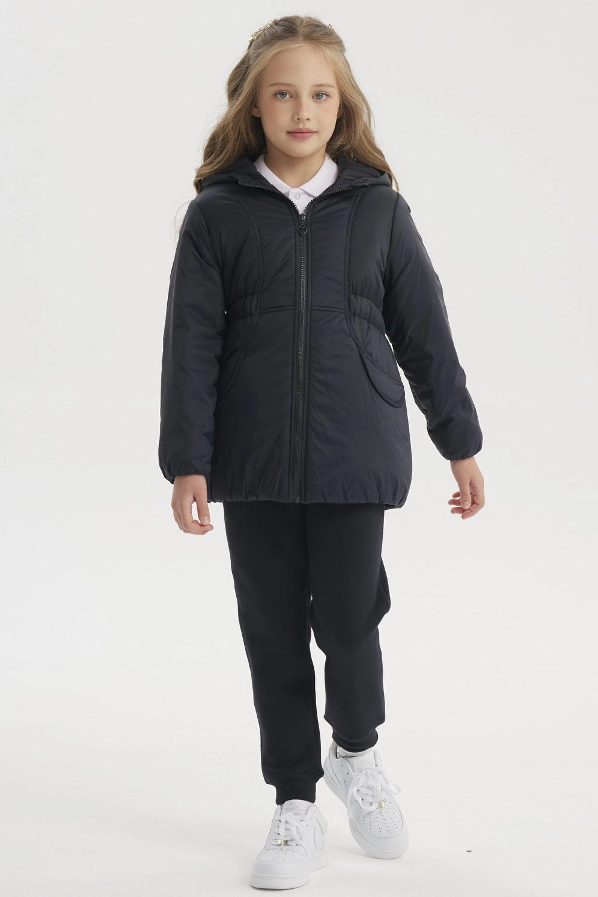 Parka unisex larga azul marino con polar y cierre frontal lisa sin estampa