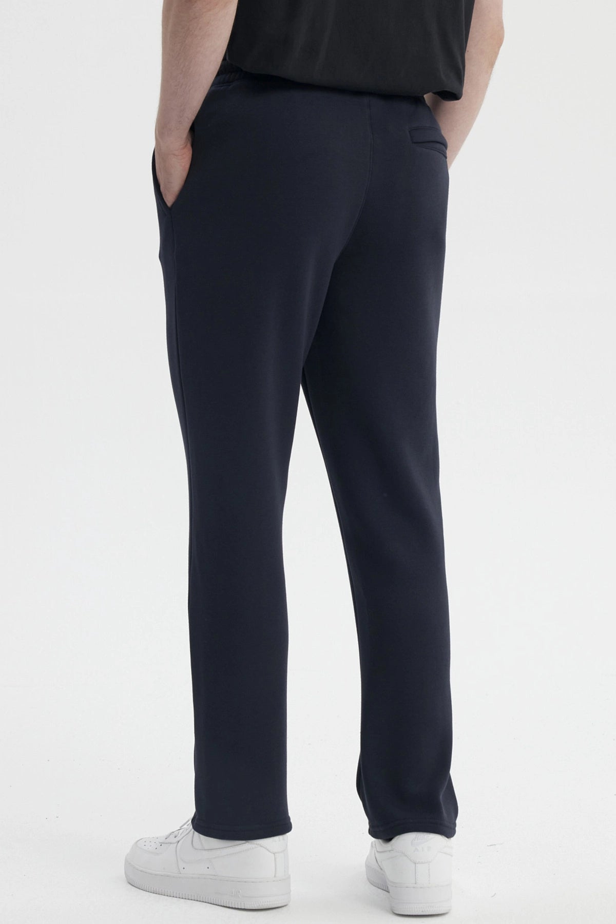 Pantalón Buzo Hombre Calce Recto Slim Azul Marino