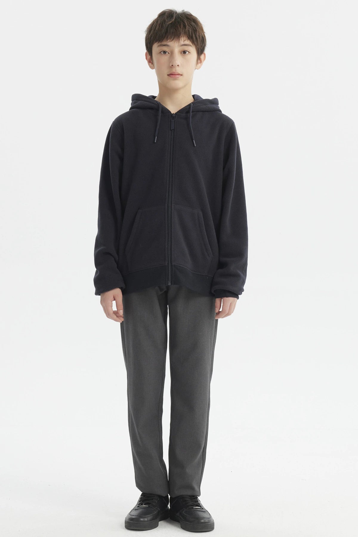 Pantalón gris para hombre teen con diseño liso y corte recto