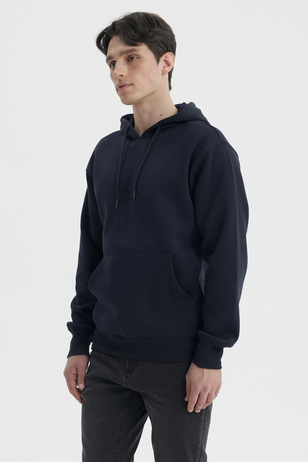 Polerón Hombre Cerrado Canguro Azul Marino