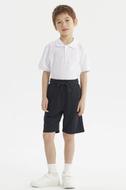 Bermuda unisex azul marino con cordón y bolsillos laterales prenda lisa ideal para un look casual y cómodo