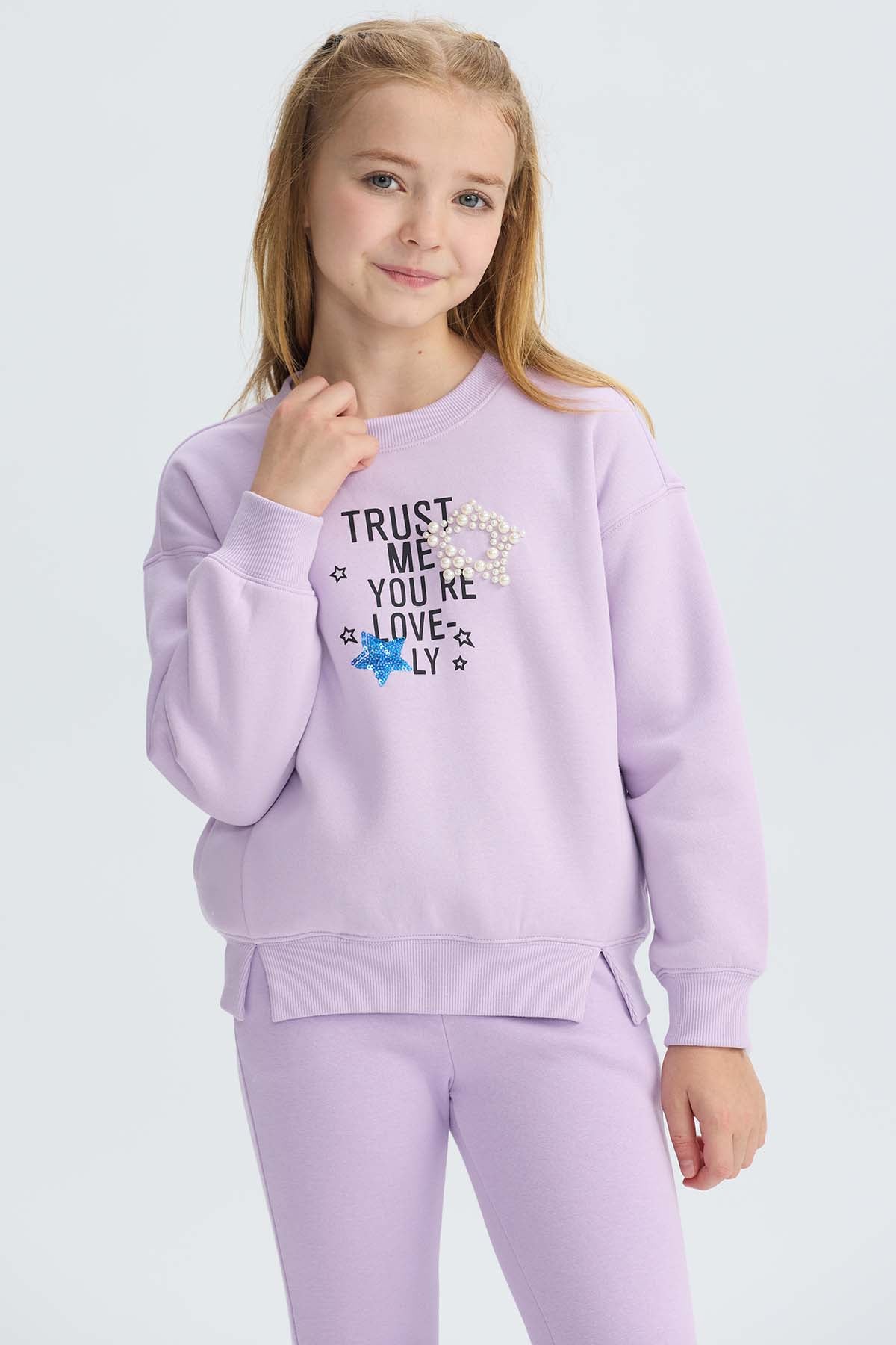 Polerón Niña Cerrado Con Print Lila