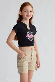 Polera negra para niña con estampado Aloha en el centro