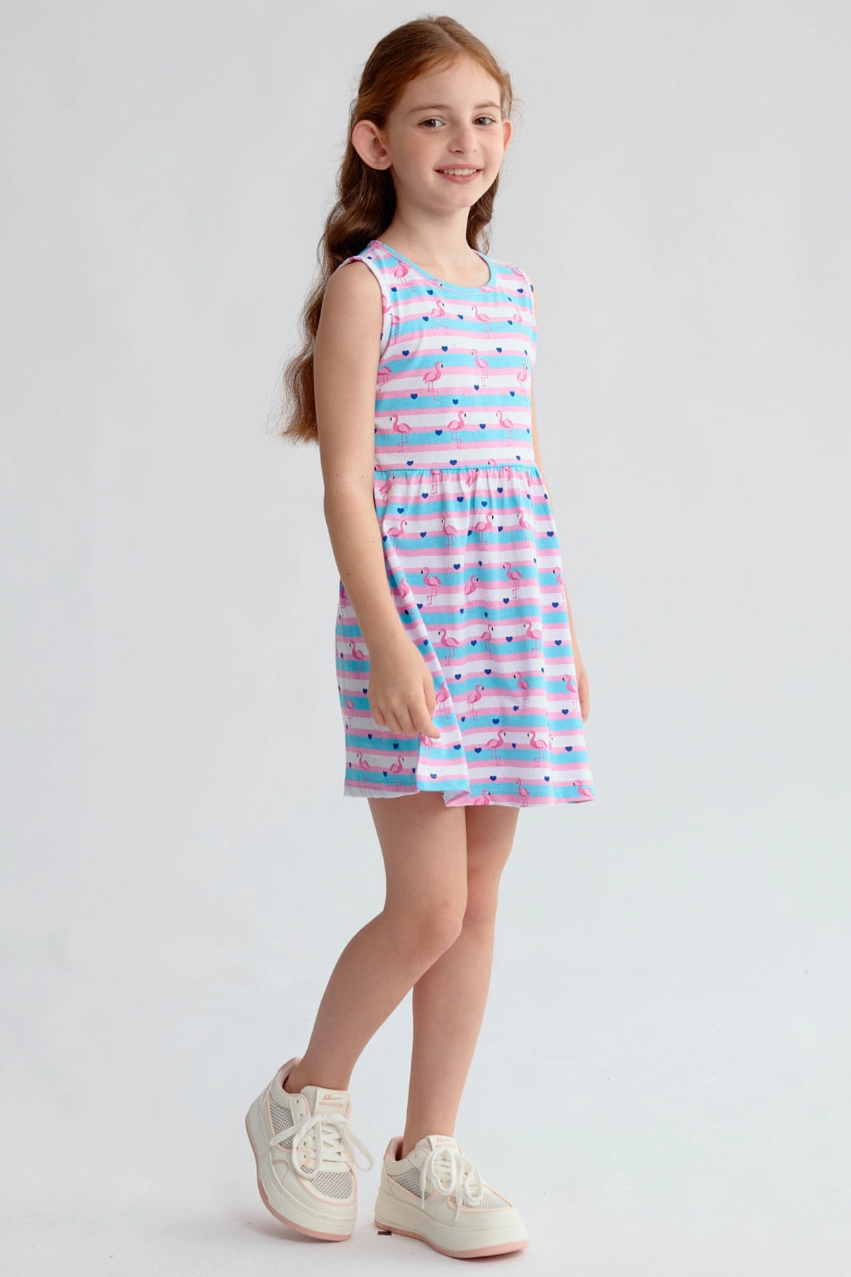 Vestido niña blanco con estampado de flamencos rosas y rayas azules y blancas