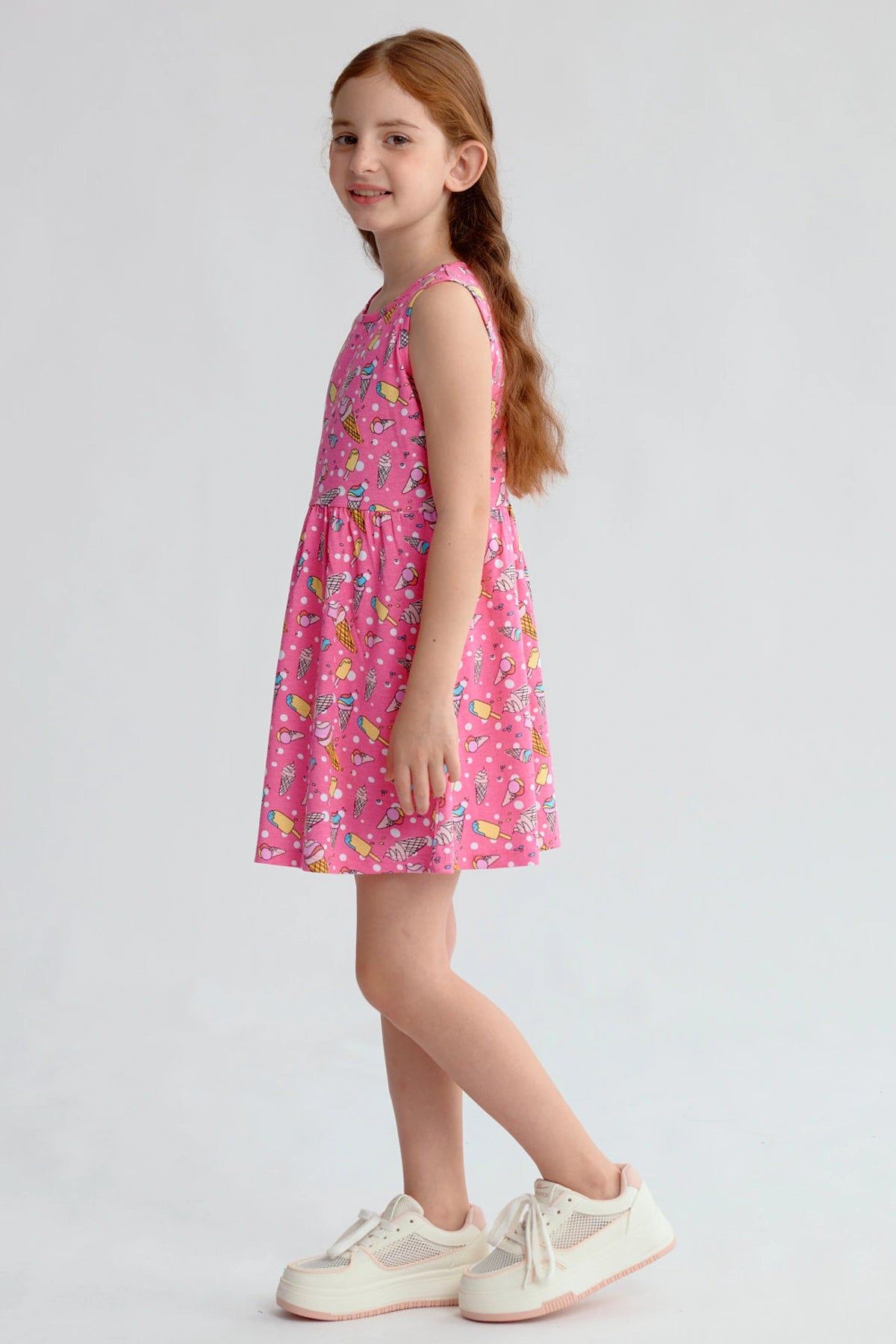 Vestido niña fucsia con estampado de helados y sin mangas