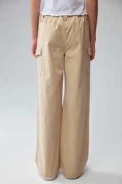 Pantalón Niña Parachute Con Bolsillo Beige