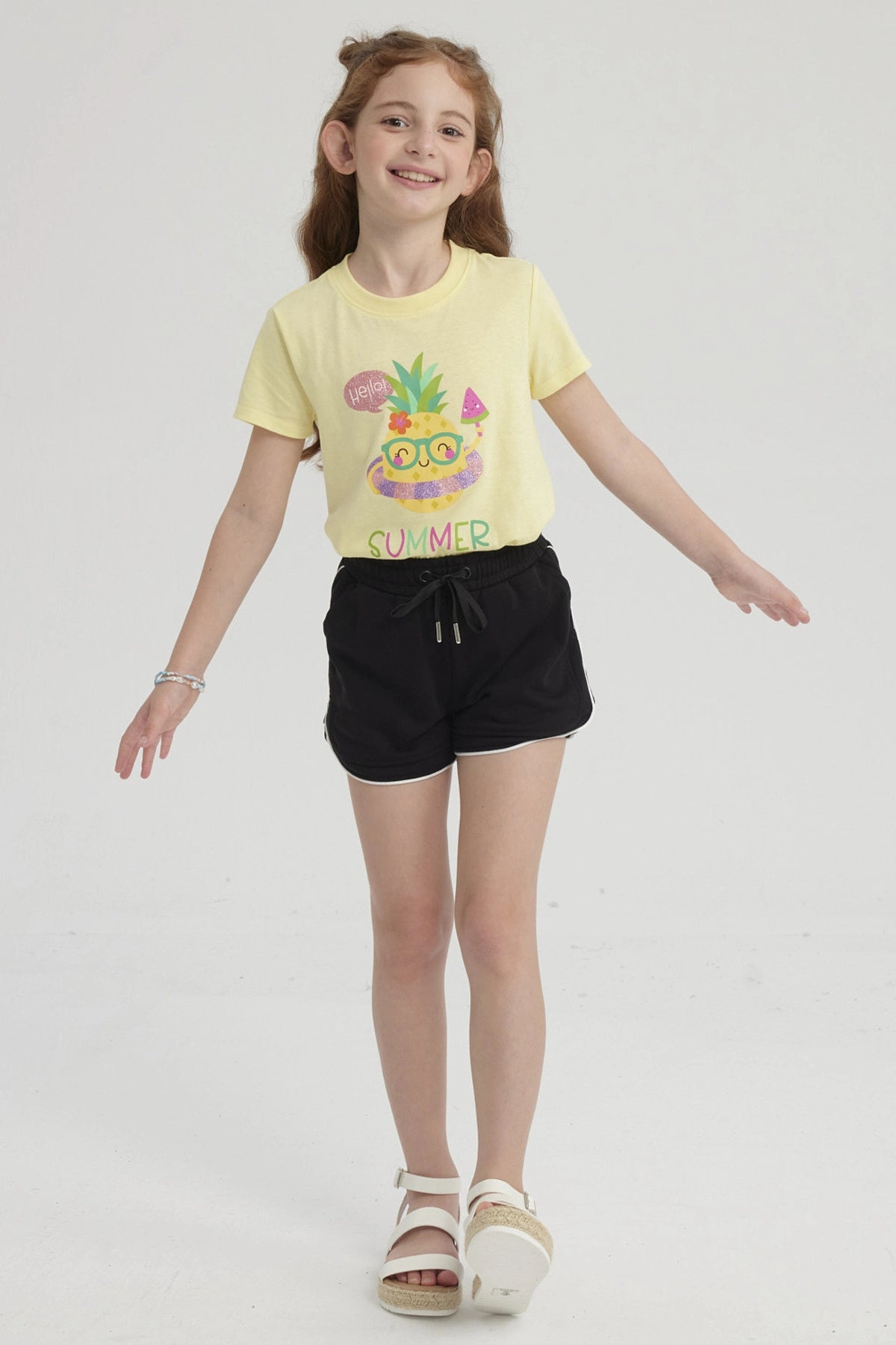 Short Niña Con Cordón Negro