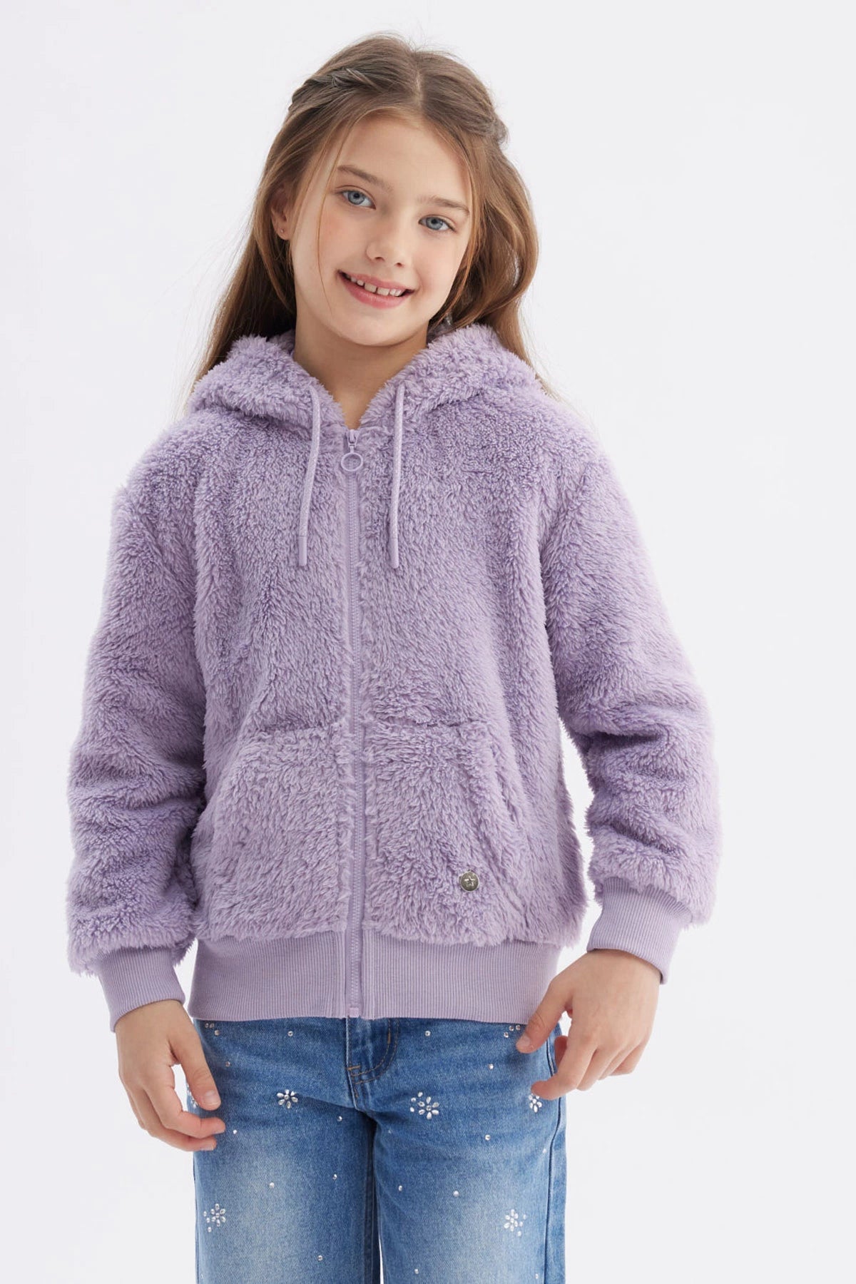 Polar niña lila peludo con capucha y cierre central liso ideal para el invierno cómodo y cálido