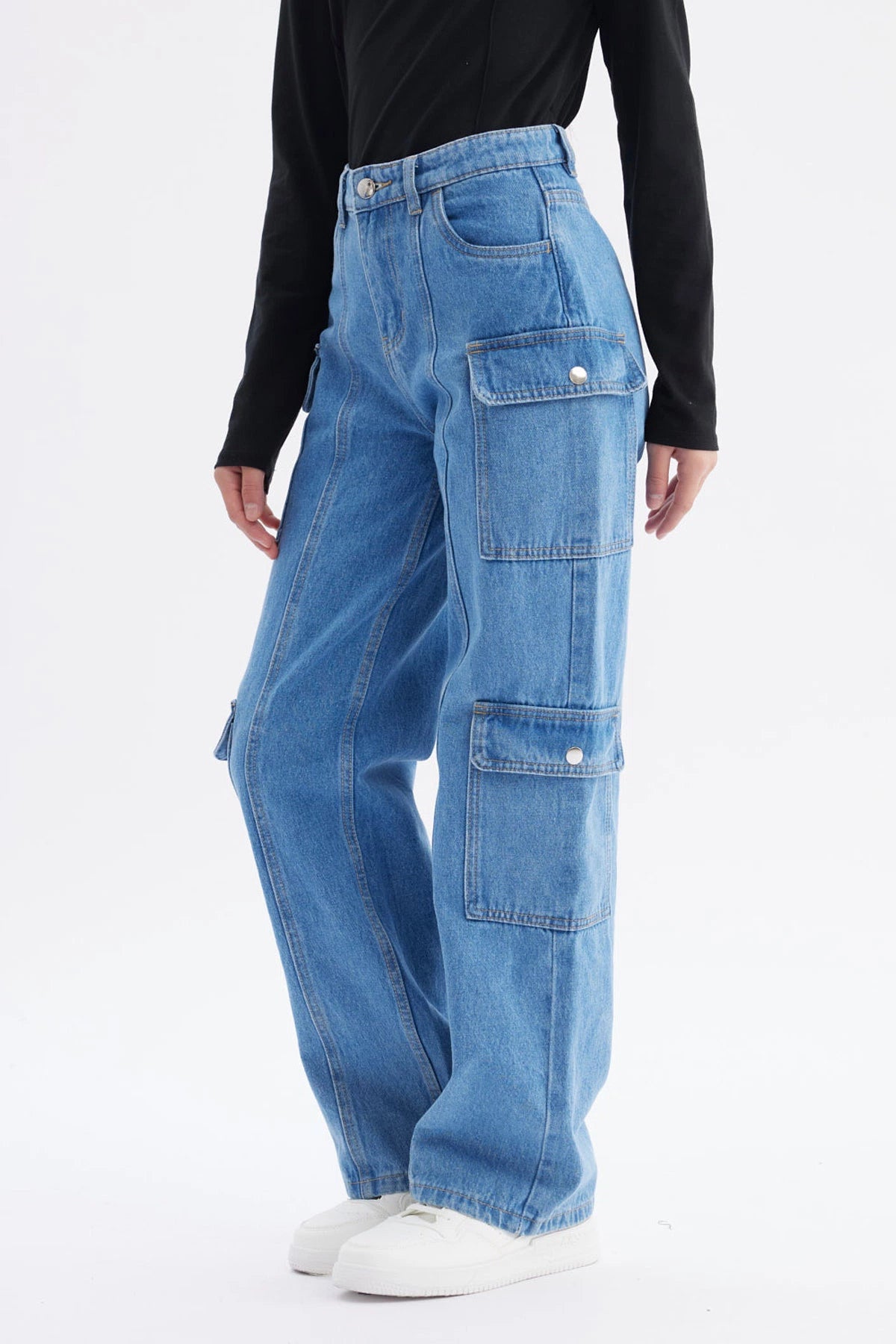 Jeans Niña Cargo Con Dos Bolsillos Azul