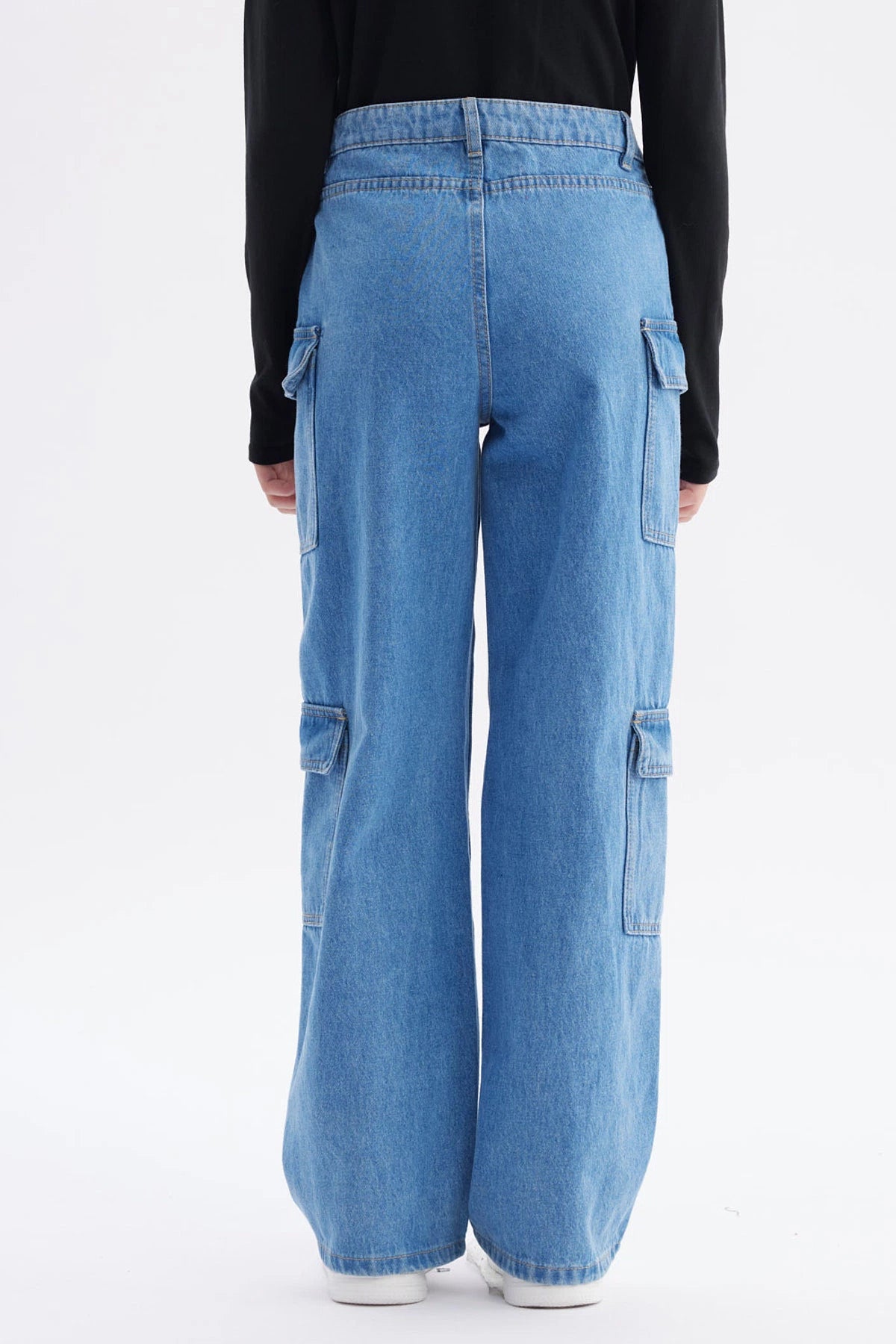 Jeans Niña Cargo Con Dos Bolsillos Azul