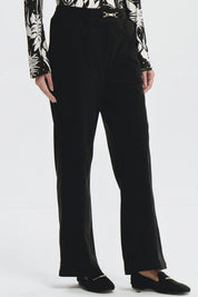 Pantalón Mujer Calce Recto Detalle Pretina Negro