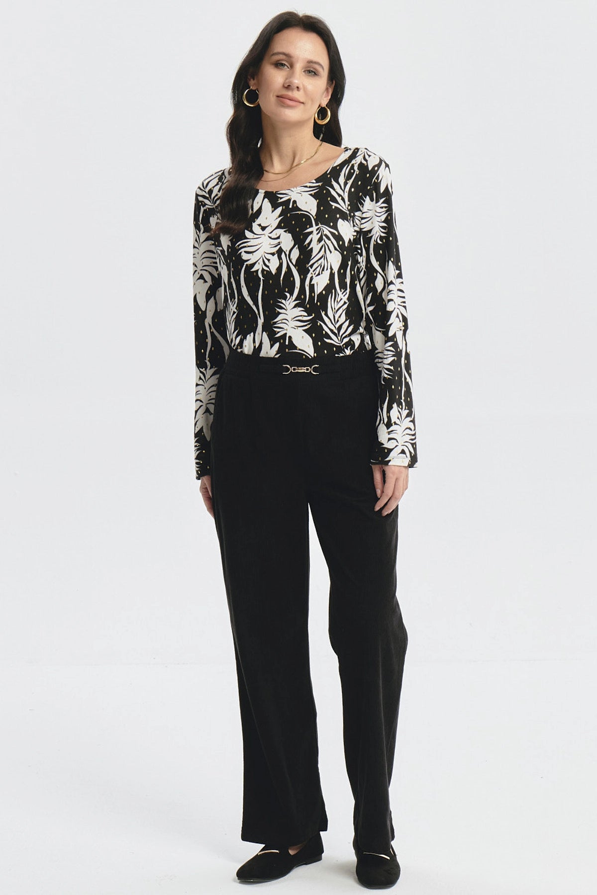 Pantalón Mujer Calce Recto Detalle Pretina Negro