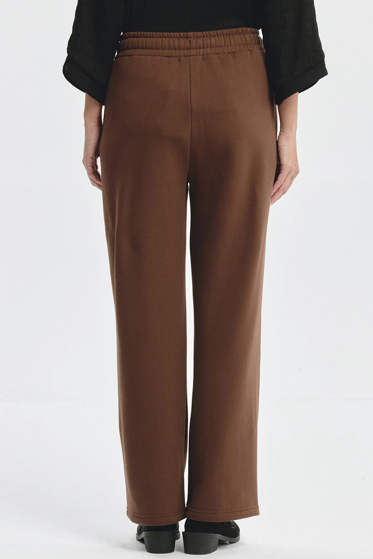 Pantalón Buzo Mujer Con Costura Frontal Café