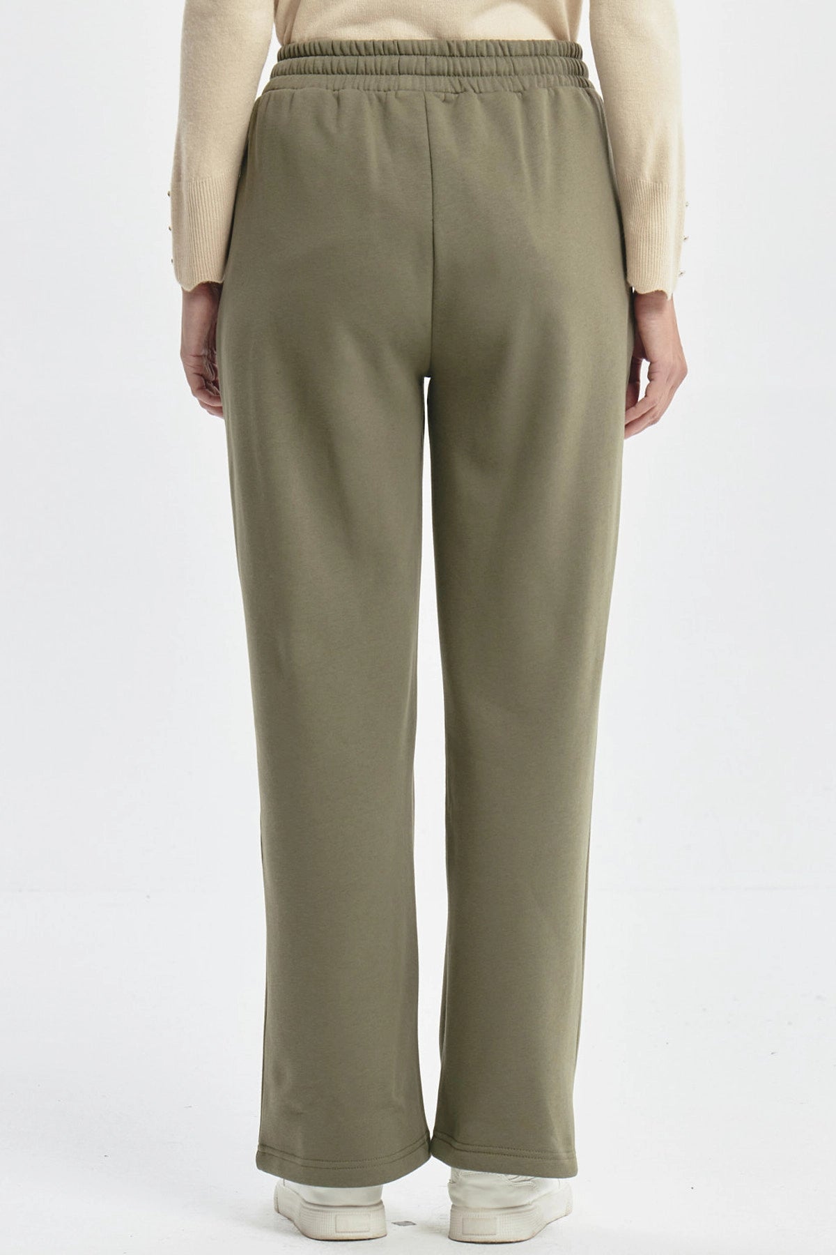 Pantalón Buzo Mujer Calce Recto Con Aplicación Verde