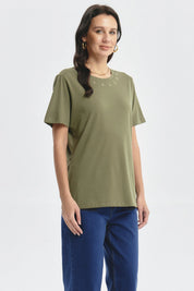 Polera Mujer Detalle Tachas Verde Olivo