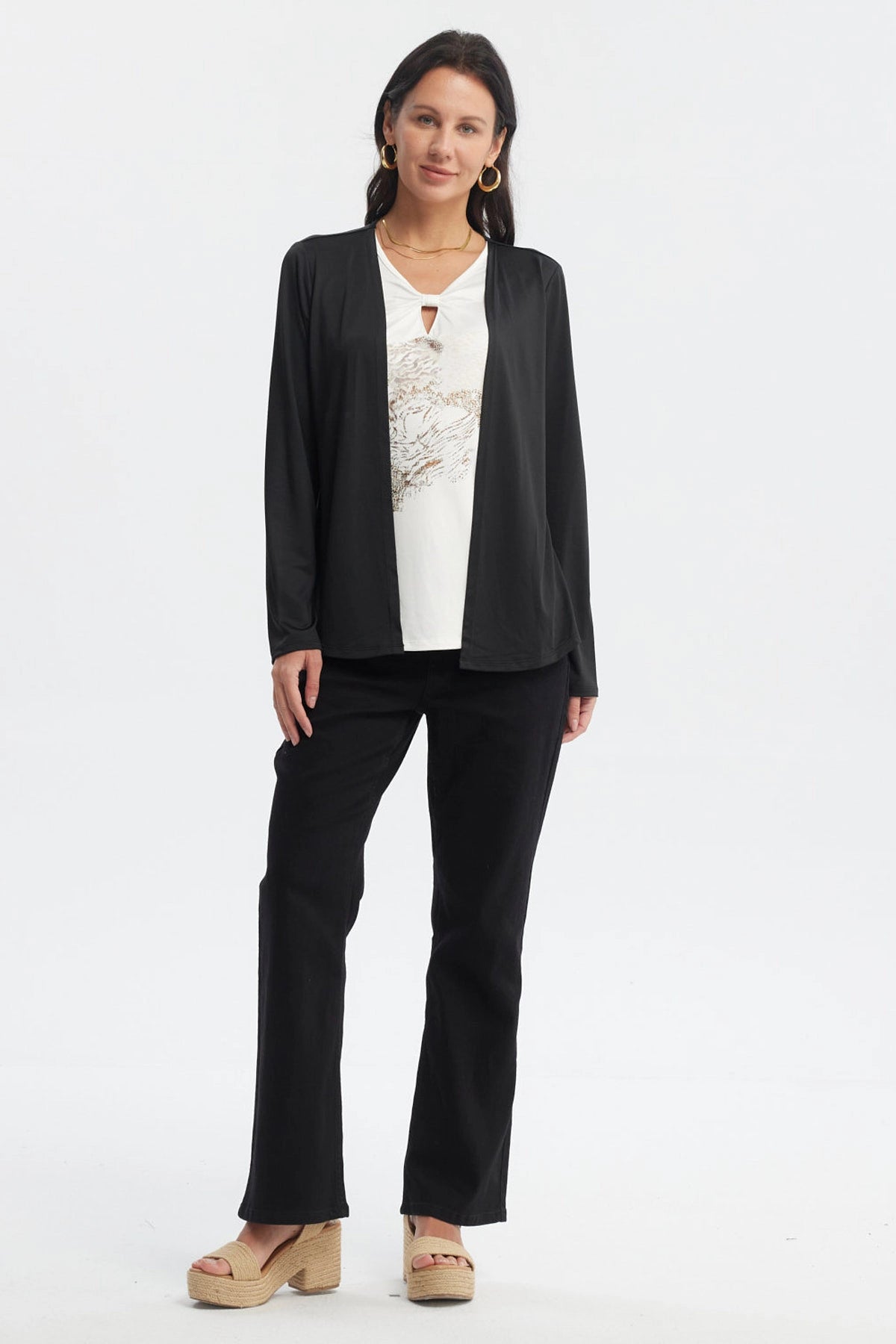 Polera mujer slim negro manga larga lisa ideal para un look elegante y cómodo en cualquier ocasión