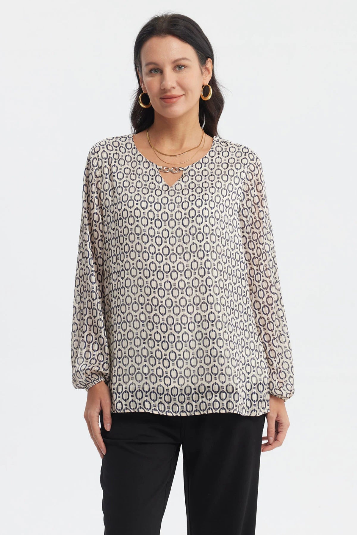 Blusa cruda con estampado geométrico azul marino manga larga diseño de aros en toda la prenda estilo casual elegante