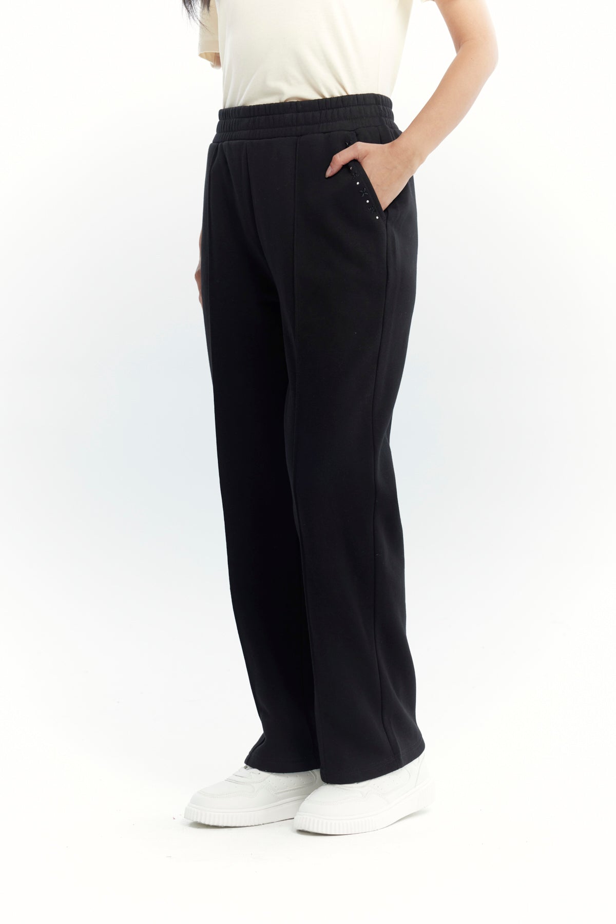 Pantalón Buzo Mujer Calce Recto Negro