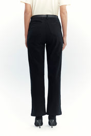 Pantalón Mujer Calce Recto Negro
