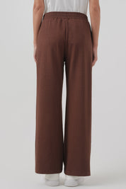 Pantalón Buzo Mujer Calce Recto Café