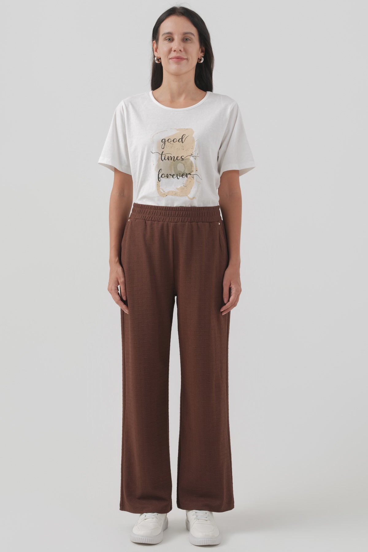 Pantalón Buzo Mujer Calce Recto Café