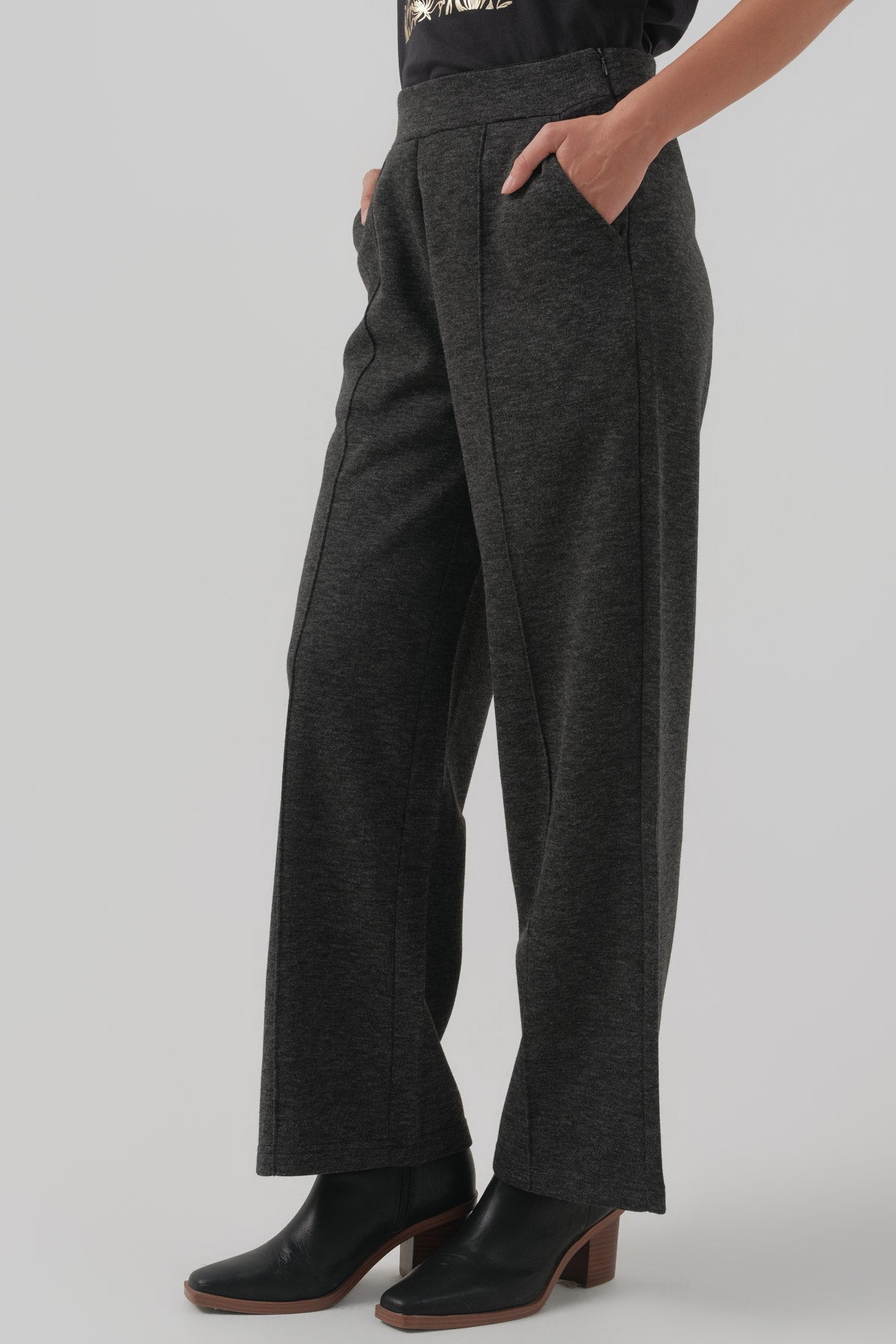 Pantalón Mujer Calce Recto Gris