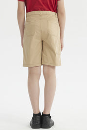 Bermuda niño kaki de gabardina con costuras visibles lisa sin estampado