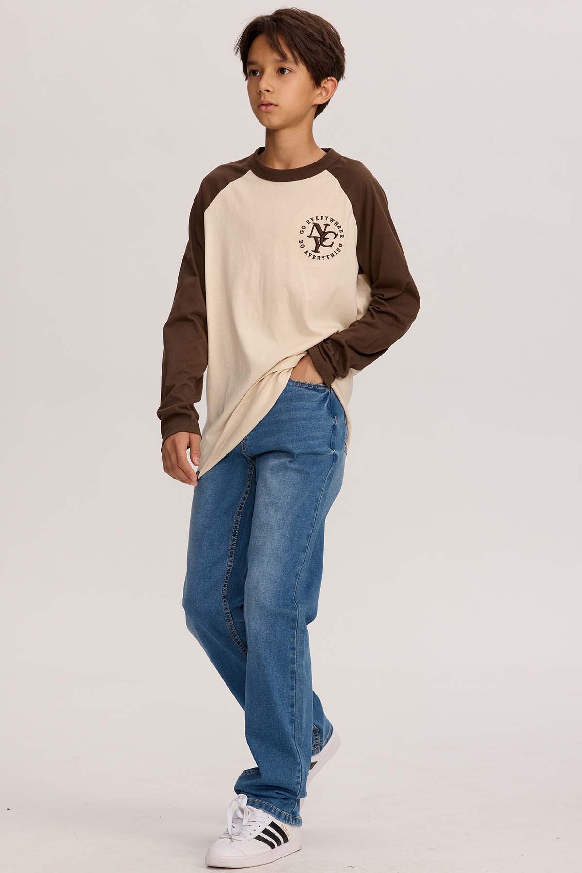 Jeans niño básico Azul en mezclilla elástica