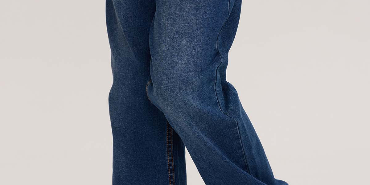Jeans azul oscuro liso para niño