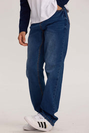 Jeans azul oscuro liso para niño