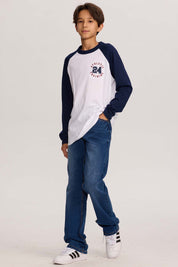 Jeans azul oscuro liso para niño