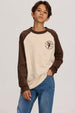 Polera niño con bordado crudo