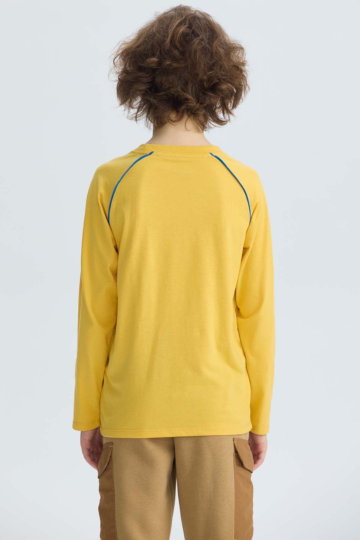 Polera Niño Print Relieve Amarillo