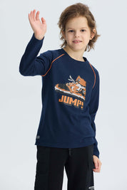 Polera Niño Print Relieve Azul Oscuro