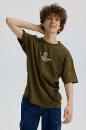 Polera Niño Oversize Print Verde Militar