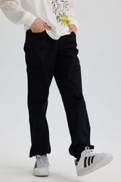 Pantalón Niño Jogger Cargo Negro