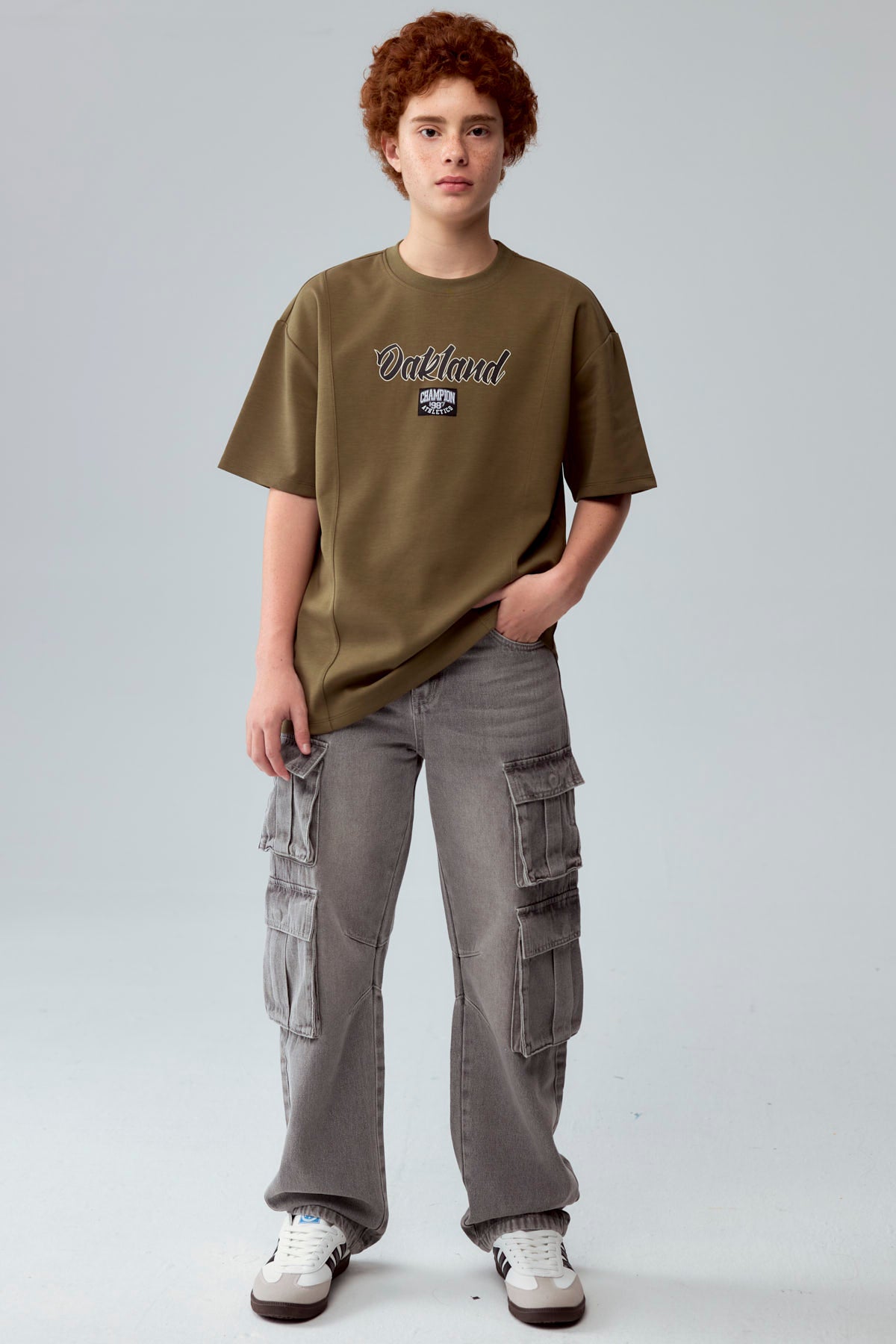Polera Niño Label Frontal Verde Militar