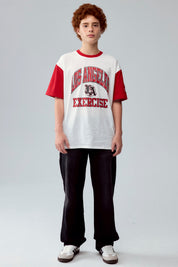 Polera Niño College Teen Rojo con mangas y cuello rojos estampado Los Angeles Exercise