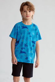 Polera niño azul claro con estampado de tigres y palmeras estilo Jungle King